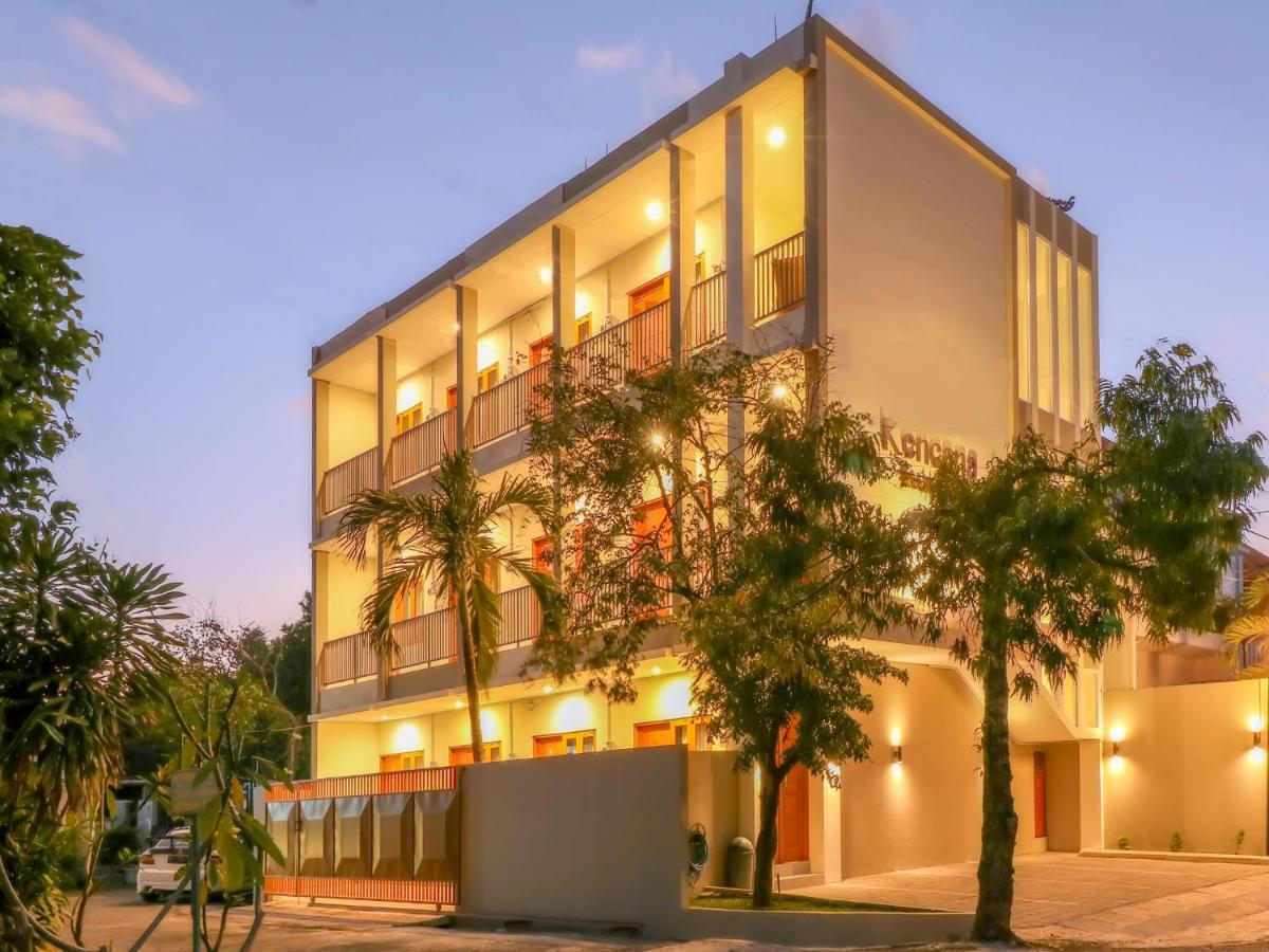 Oyo 1200 Kencana Residence Jimbaran Esterno foto
