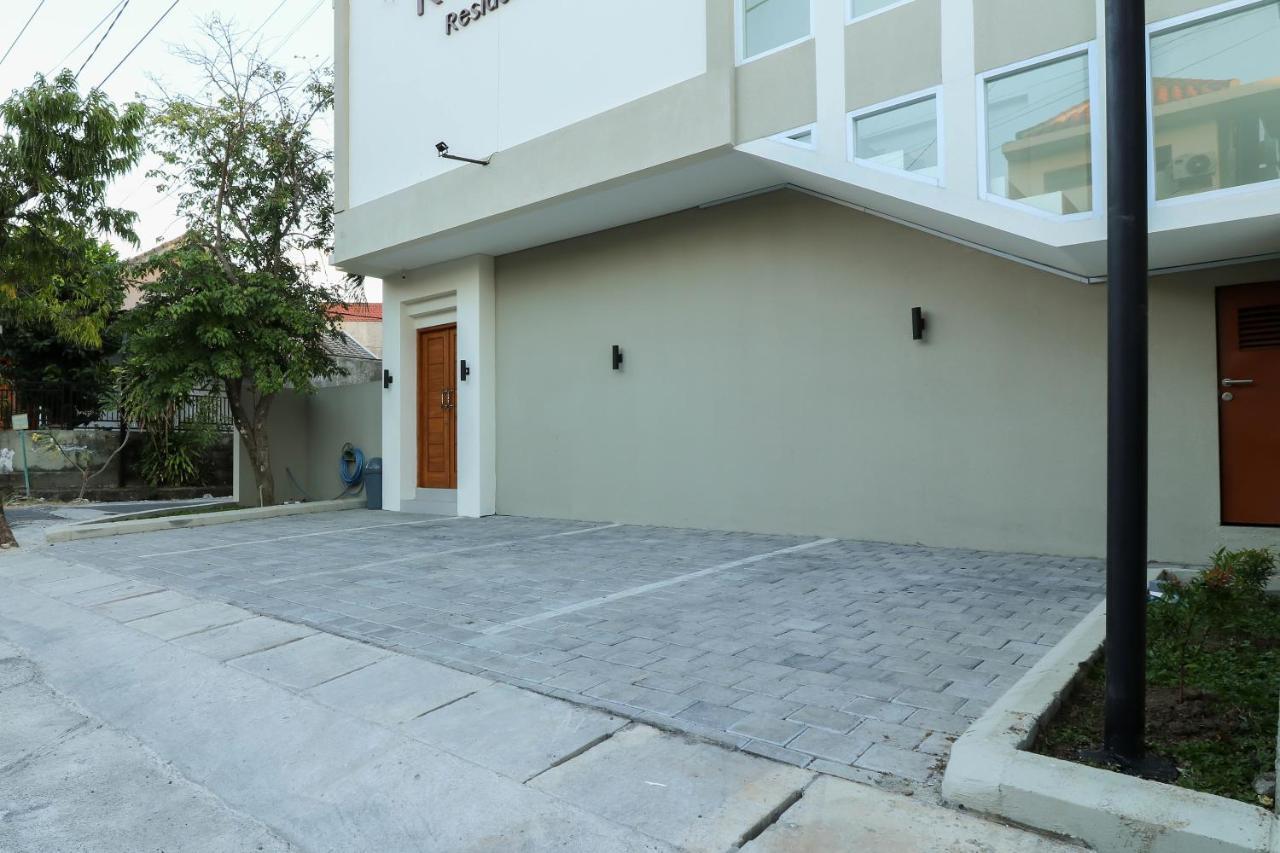 Oyo 1200 Kencana Residence Jimbaran Esterno foto